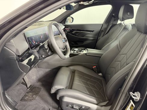 Used 2026 BMW 530i RWD image 5