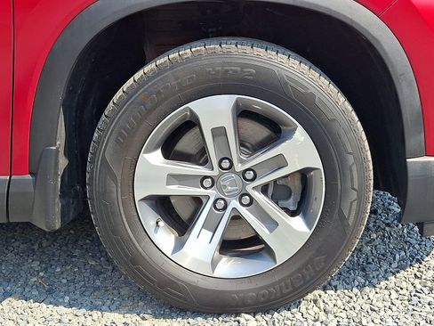 Used 2024 Honda Pilot EX-L image 9