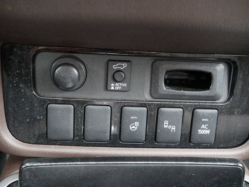 Used 2018 Mitsubishi Outlander GT AWD/4WD image 24
