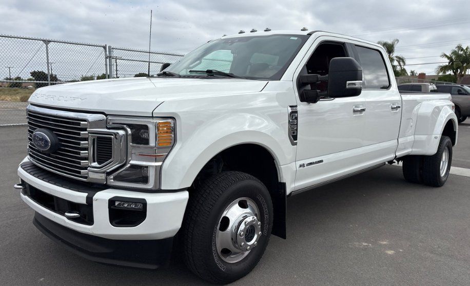 Used 2021 Ford F350 Platinum AWD/4WD image 1