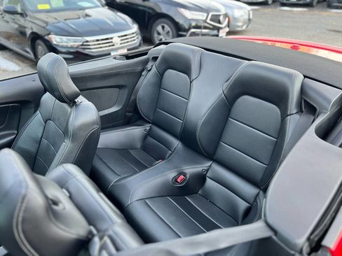 Used 2016 Ford Mustang Premium image 16