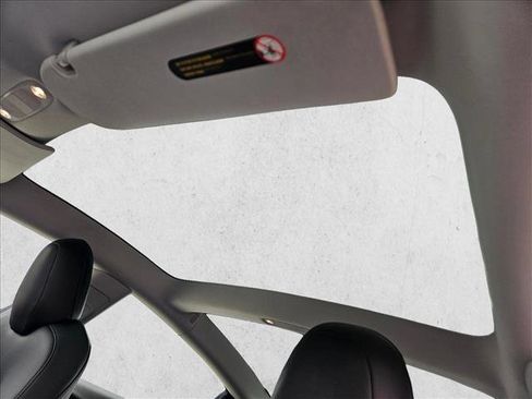 Used 2020 Tesla Model 3 Long Range image 17
