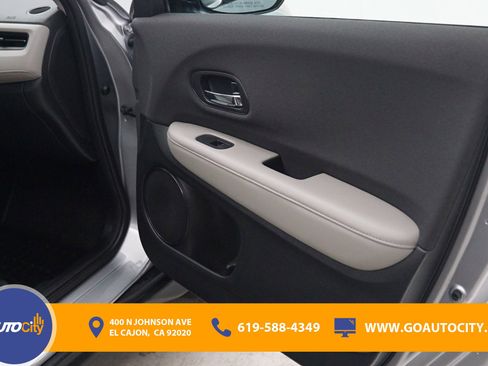 Used 2019 Honda HR-V LX image 16