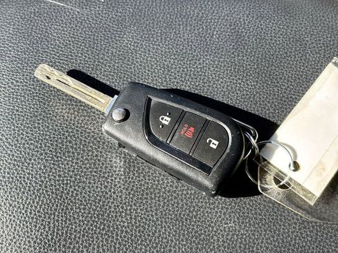 Used 2024 Toyota RAV4 LE image 29