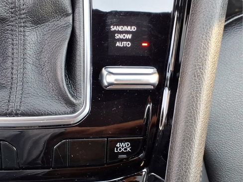 Used 2025 Jeep Compass Limited AWD/4WD image 7