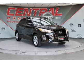 Certified 2025 Nissan Kicks Play S video 1