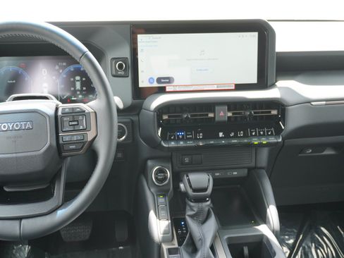 Used 2026 Toyota Land Cruiser w/ Premium Package AWD/4WD image 17