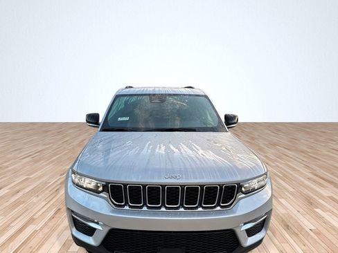 New 2025 Jeep Grand Cherokee Limited image 2