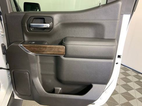Used 2022 GMC Sierra 1500 Elevation w/ LPO, Elevation Black Package RWD image 11
