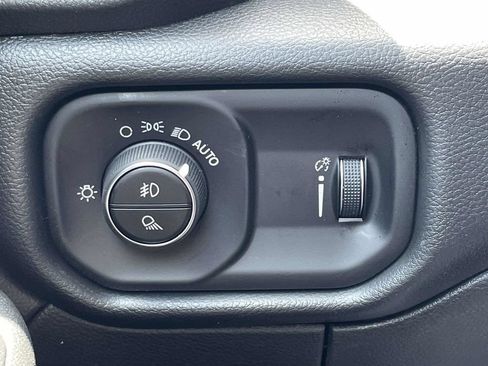 New 2026 RAM 2500 Tradesman w/ Chrome Appearance Group AWD/4WD image 26