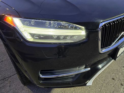 Used 2018 Volvo XC90 T6 Momentum w/ Convenience Package image 16