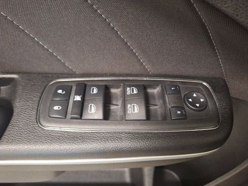 Used 2023 Dodge Charger GT image 5