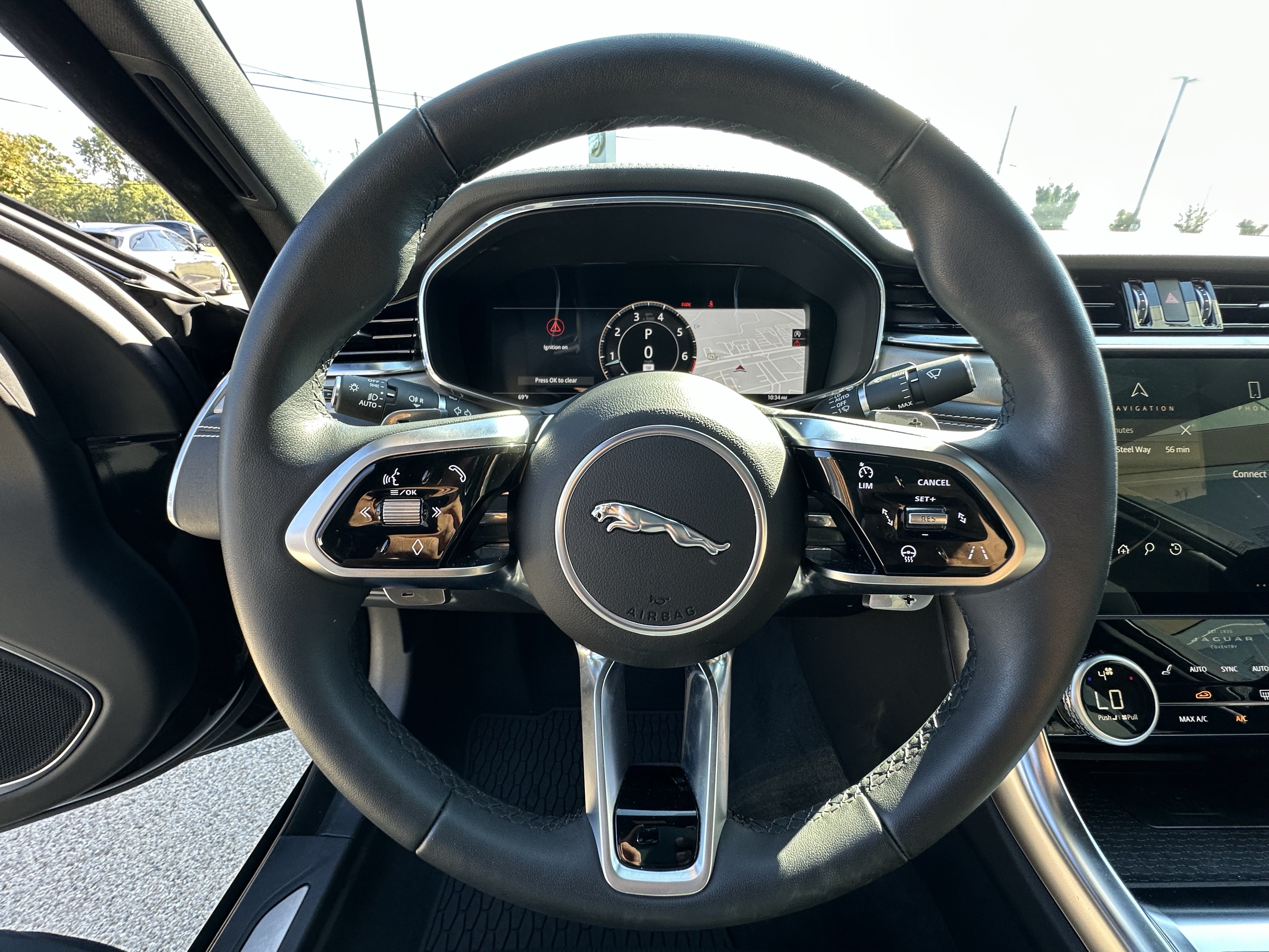 Certified 2024 Jaguar XF R-Dynamic SE AWD/4WD image 19