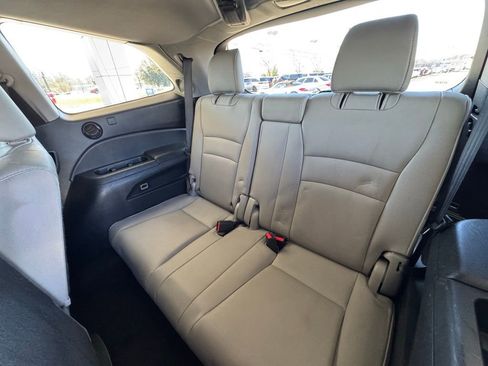 Used 2016 Honda Pilot Touring image 20