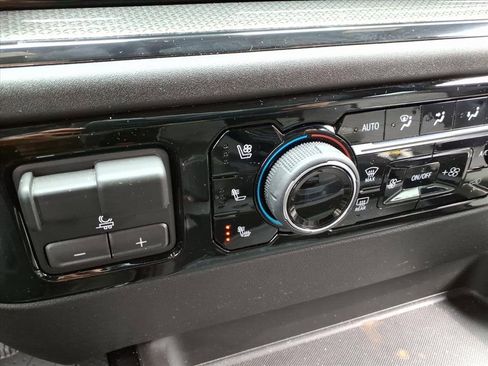 Used 2026 Chevrolet Silverado 2500 ZR2 w/ LPO, Dark Essentials Package image 22