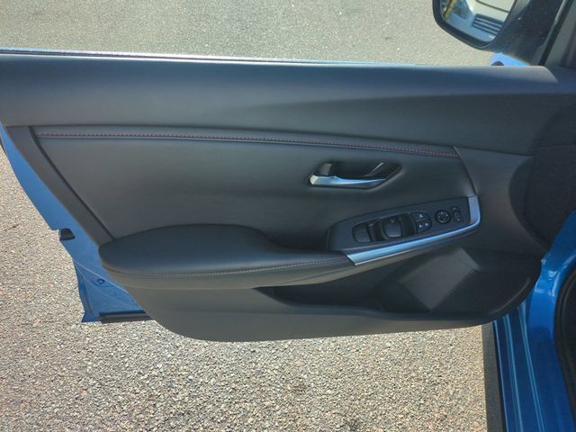 Used 2025 Nissan Sentra SR w/ Midnight Edition FWD image 11