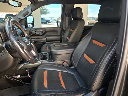 Used 2020 GMC Sierra 2500 AT4 w/ AT4 Premium Package image 25