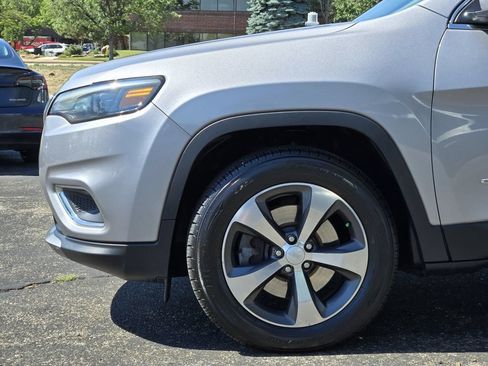 Used 2019 Jeep Cherokee Limited AWD/4WD image 7