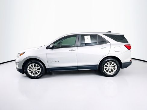 Used 2020 Chevrolet Equinox LS FWD image 4