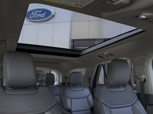 New 2026 Ford Explorer Active w/ Active Comfort Package image 22