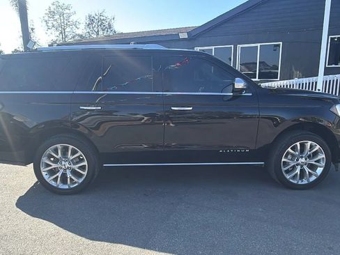 Used 2018 Ford Expedition Platinum AWD/4WD image 9
