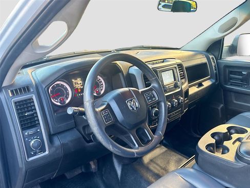 Used 2022 RAM 1500 Tradesman w/ Chrome Appearance Group image 9