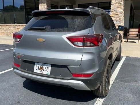 Used 2023 Chevrolet TrailBlazer LT w/ Convenience Package FWD image 1