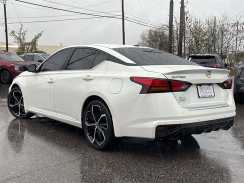 Used 2023 Nissan Altima 2.5 SR image 6
