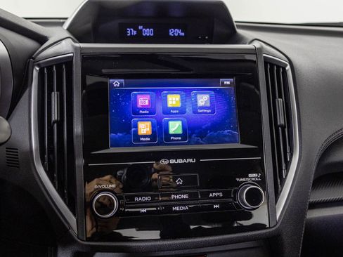 Used 2018 Subaru Impreza 2.0i Premium image 25