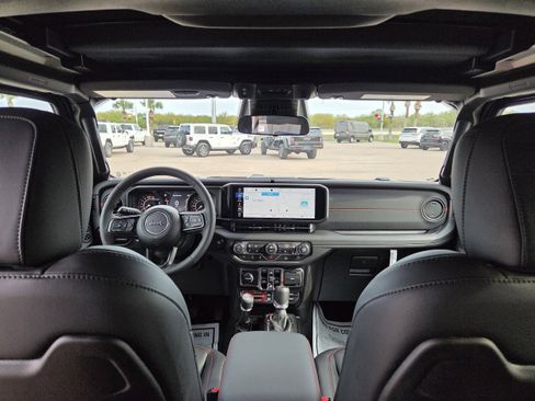 New 2026 Jeep Wrangler Unlimited Rubicon AWD/4WD image 24