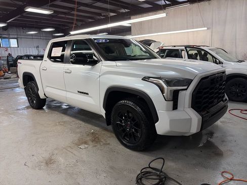Used 2024 Toyota Tundra Limited w/ TRD Off-Road Package AWD/4WD image 13