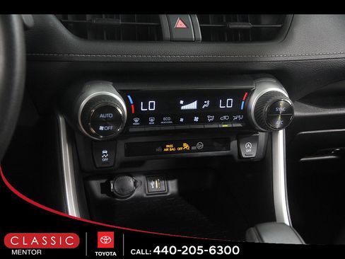 Used 2024 Toyota RAV4 XLE AWD/4WD image 14