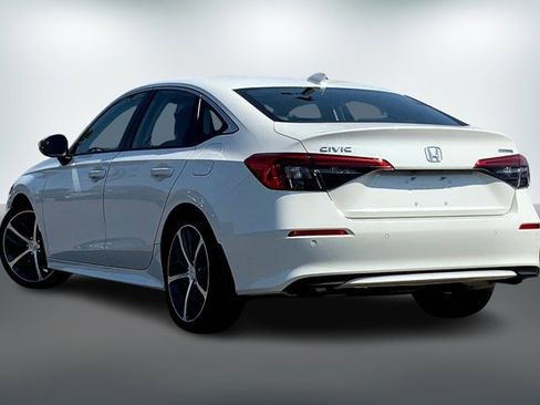 Used 2024 Honda Civic Touring image 10