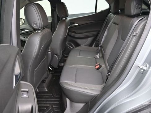 Used 2023 Buick Encore GX Select FWD image 29