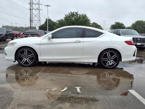 Used 2016 Honda Accord Touring image 23