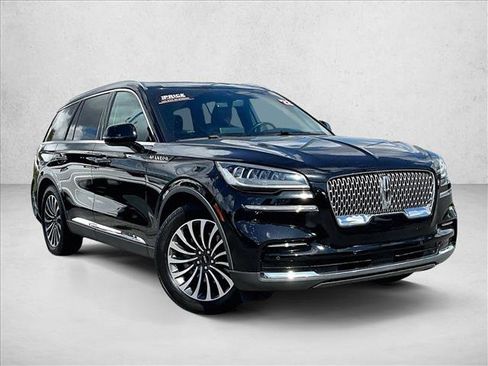 Used 2022 Lincoln Aviator Reserve w/ Elements Package Plus image 12