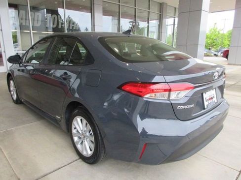Used 2023 Toyota Corolla LE w/ LE Premium Package AWD/4WD image 9