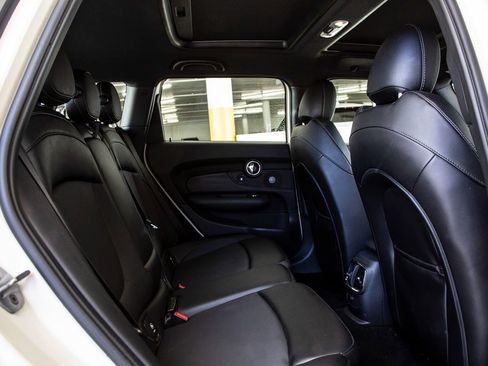 Used 2017 MINI Cooper Clubman image 20