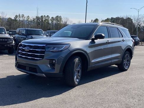 New 2026 Ford Explorer Active w/ Active Comfort Package AWD/4WD image 7