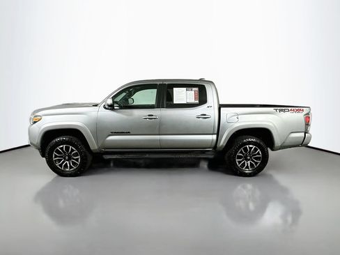 Used 2023 Toyota Tacoma TRD Sport w/ Advanced Technology Package AWD/4WD image 5