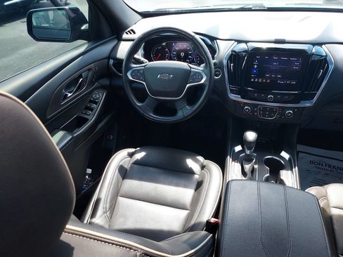 Used 2022 Chevrolet Traverse Premier w/ Redline Edition AWD/4WD image 15