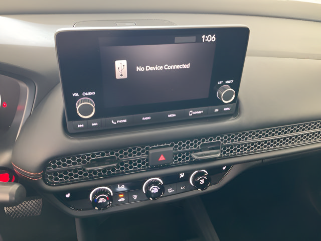 Certified 2025 Honda HR-V Sport image 19