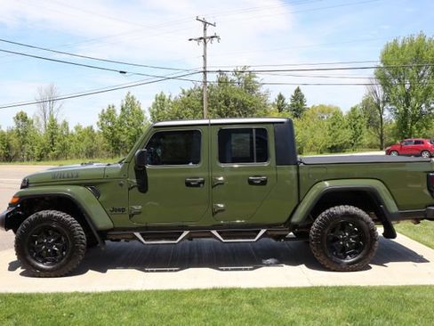 Used 2023 Jeep Gladiator Sport AWD/4WD image 27