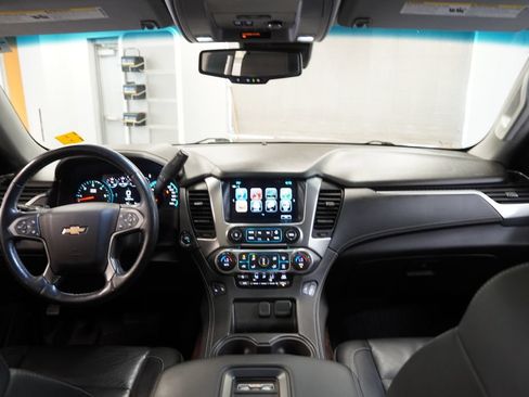 Used 2017 Chevrolet Tahoe LT w/ Luxury Package AWD/4WD image 22
