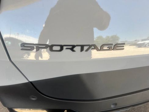 Certified 2026 Kia Sportage X-Line w/ X-Line Technology Package AWD/4WD image 33