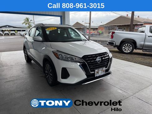 Used 2024 Nissan Kicks SV FWD image 3