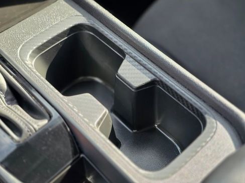 Used 2025 Nissan Sentra S image 32