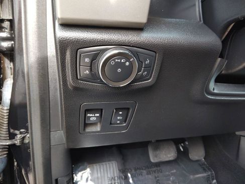 Used 2020 Ford F150 Lariat image 17