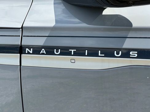 New 2026 Lincoln Nautilus Premier AWD/4WD image 26
