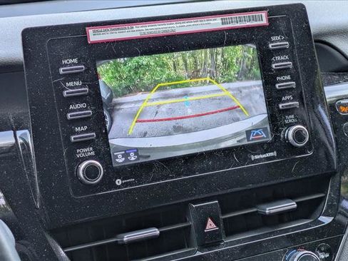Used 2024 Toyota Camry SE FWD image 12